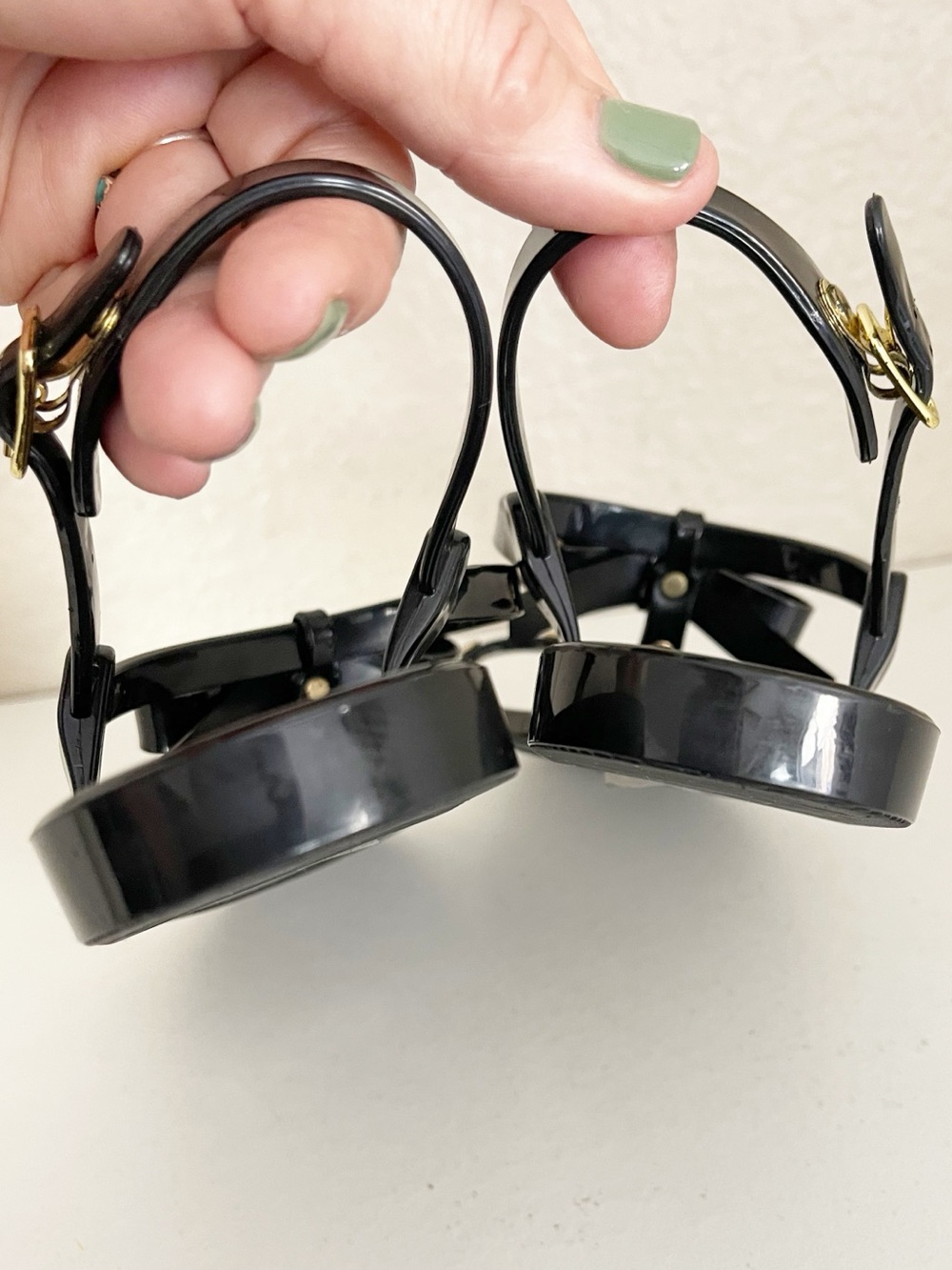 Kate Spade New York black jeweled T-strap jelly sandals with crystals and bow - Picture 9 of 10